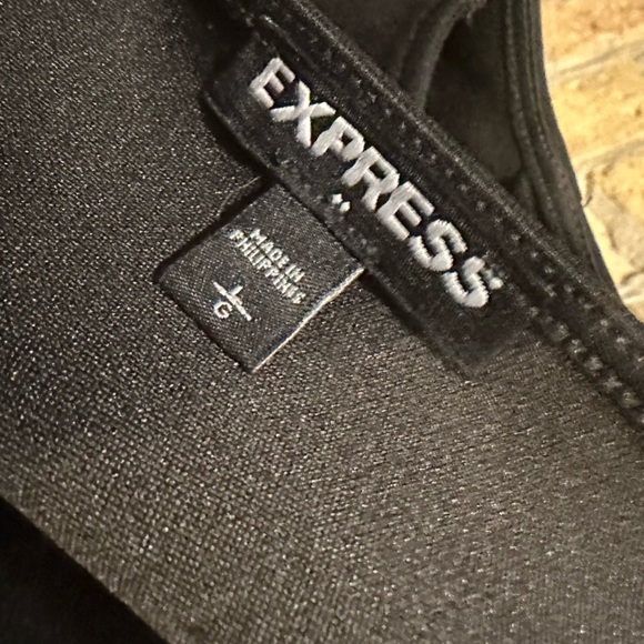 Express Elegant Black Sleeveless Sheath front‎ mini Dress with V-back - Picture 2 of 2